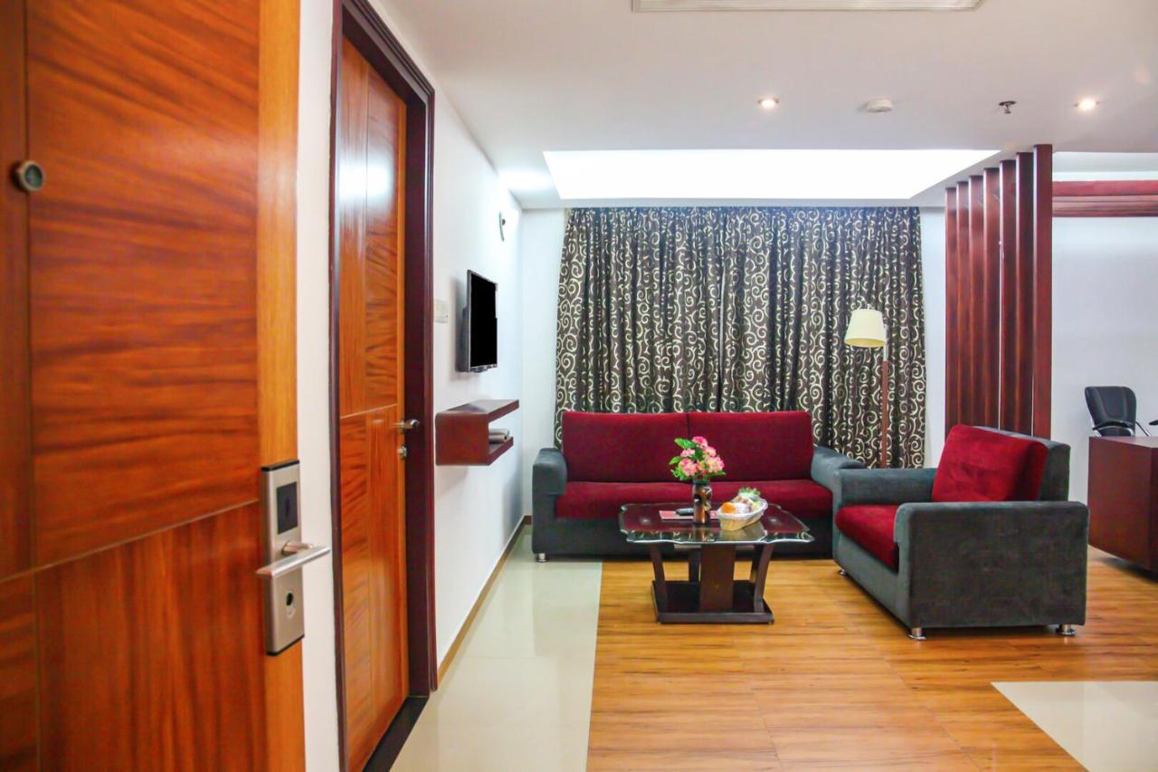 Fabhotel White Dammar Thiruvananthapuram Exterior foto