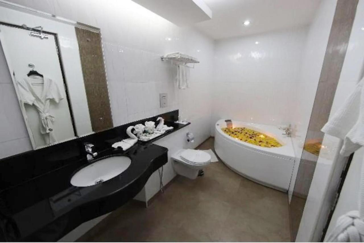 Fabhotel White Dammar Thiruvananthapuram Exterior foto